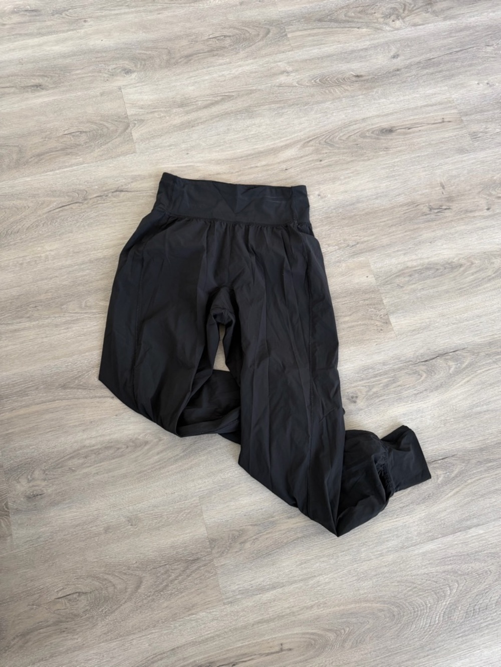 lululemon athletica Black Light weight pants